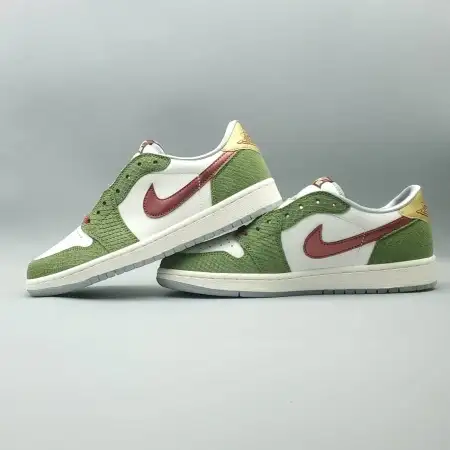 Air Jordan 1 Retro Low OG 'Year of the Air Jordan 1 Dragon'