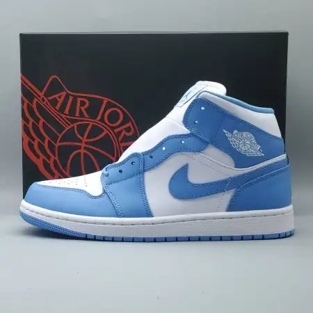 Air Jordan 1 Air Jordan 1 Mid 'UNC'