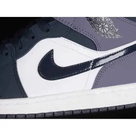 Air Jordan 1 Air Jordan 1 Mid 'Sanded Purple'