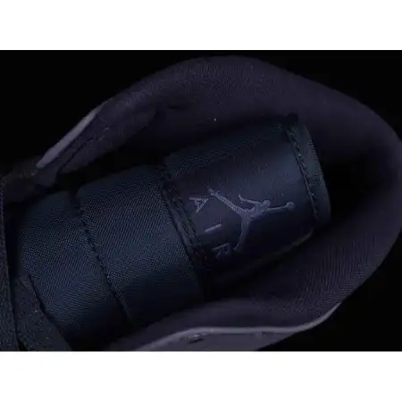 Air Jordan 1 Air Jordan 1 Mid 'Sanded Purple'