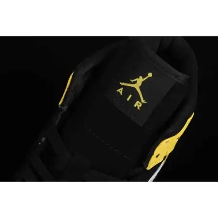 Air Jordan 1 Air Jordan 1 Mid SE 'Yellow Toe'