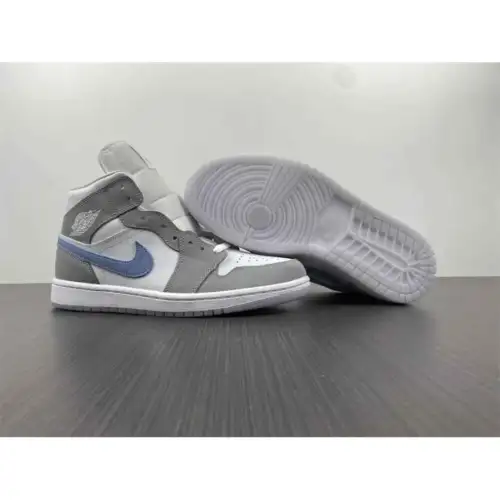Wmns Air Jordan 1 Mid 'Wolf Grey Aluminum'