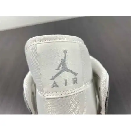 Wmns Air Jordan 1 Mid 'Wolf Grey Aluminum'