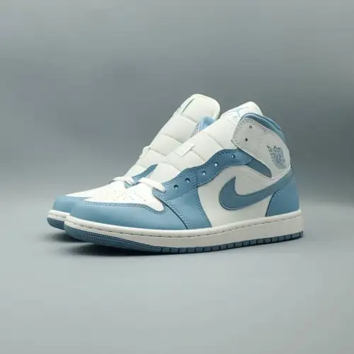 Wmns Air Jordan Air Jordan 1 1 Mid 'University Blue'
