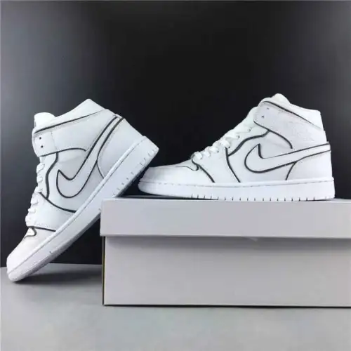 Wmns Air Jordan 1 Air Jordan 1 Mid SE 'Iridescent Trim'