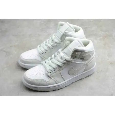 Wmns Air Jordan 1 Mid 'Spruce Aura' 19A417