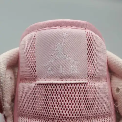 Wmns Air Jordan 1 Air Jordan 1 Mid 'Digital Pink'