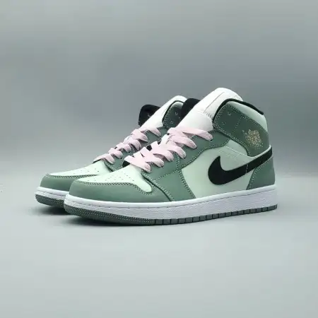 Wmns Air Jordan 1 Mid SE 'Dutch Green' D89371432