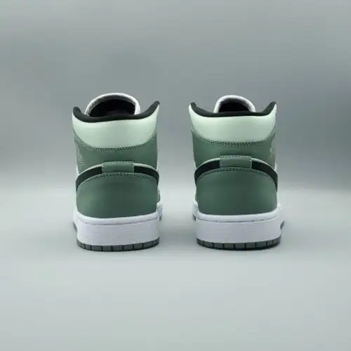 Wmns Air Jordan Air Jordan 1 1 Mid SE 'Dutch Green'