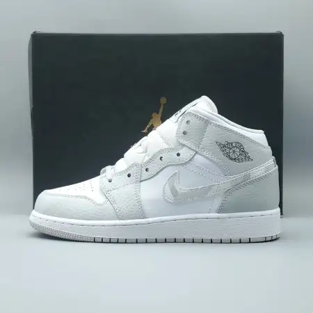 Air Jordan 1 Mid 'Swoosh Logo - Air Jordan 1 Grey Camo'
