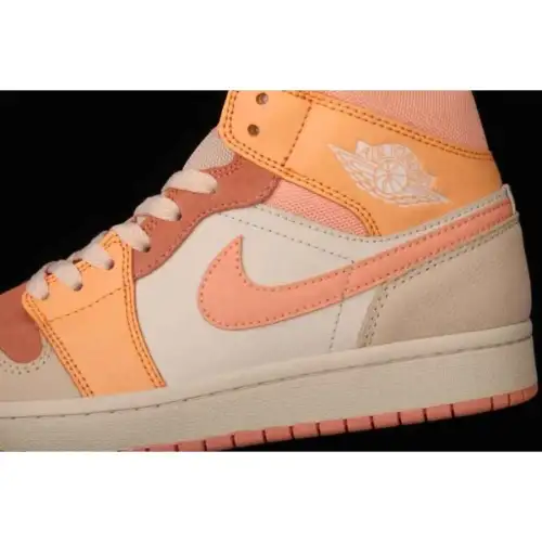 Wmns Air Jordan Air Jordan 1 1 Mid 'Apricot'