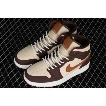Wmns Air Jordan 1 Mid SE 'Cream Dark Chocolate' 6AA24803