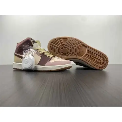 Wmns Air Jordan 1 Mid SE 'Dark Pony Smoky Air Jordan 1 Mauve'