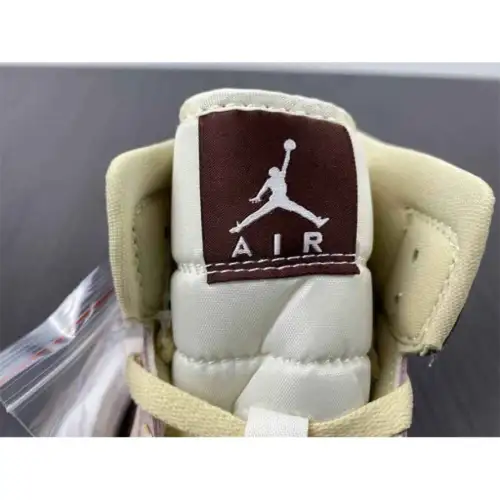 Wmns Air Jordan 1 Mid SE 'Dark Pony Smoky Air Jordan 1 Mauve'