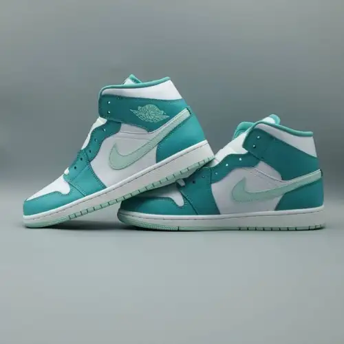 Wmns Air Jordan Air Jordan 1 1 Mid 'Marine Green'