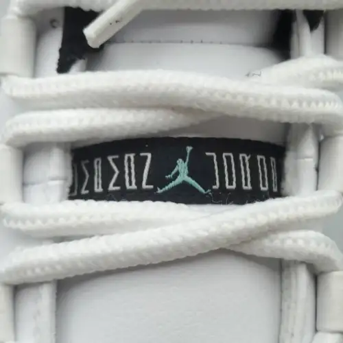 Air Jordan 11 Air Jordan 11 Retro Low 'Emerald'