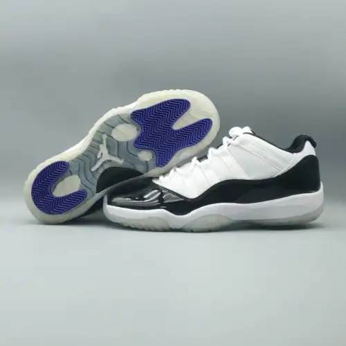 Air Jordan 11 Air Jordan 11 Retro Low 'Concord'