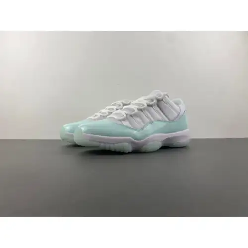 Wmns Air Air Jordan 11 Jordan 11 Retro Low 'Igloo'