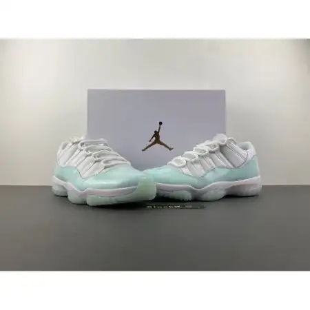 Wmns Air Air Jordan 11 Jordan 11 Retro Low 'Igloo'