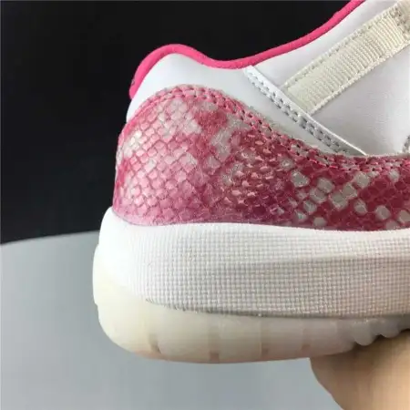 Wmns Air Jordan Air Jordan 11 11 Retro Low 'Pink Snakeskin'