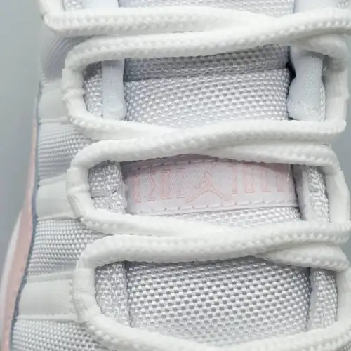Wmns Air Jordan Air Jordan 11 11 Retro Low 'Legend Pink'