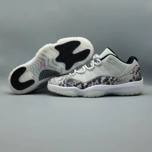 Air Jordan 11 Retro Low 'Light Bone Snakeskin'