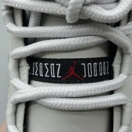 Air Jordan 11 Retro Low 'Light Bone Snakeskin'
