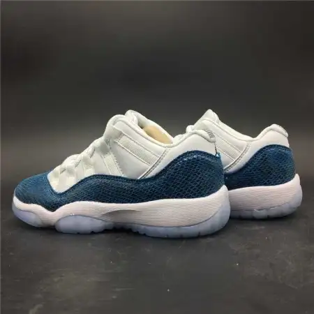 Air Air Jordan 11 Jordan 11 Retro Low 'Navy Snakeskin' 2019