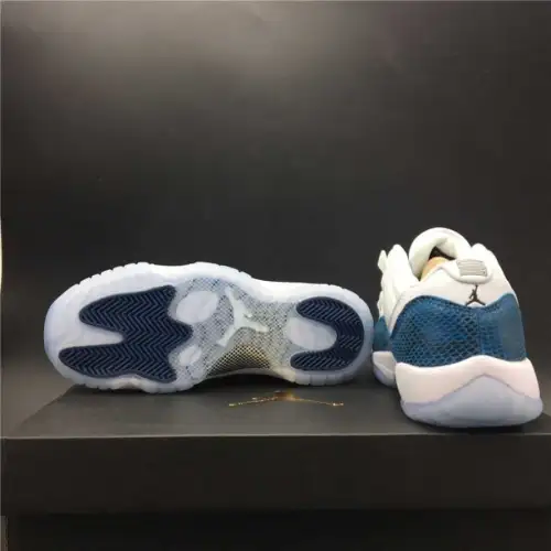Air Air Jordan 11 Jordan 11 Retro Low 'Navy Snakeskin' 2019