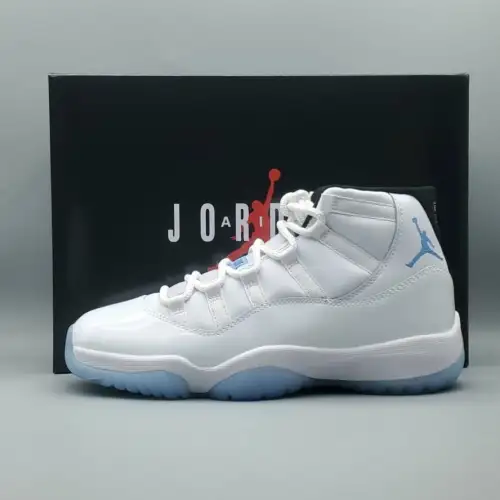 Air Jordan 11 Retro 'Columbia  Legend Air Jordan 11 Blue' 2024