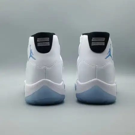 Air Jordan 11 Retro 'Columbia  Legend Air Jordan 11 Blue' 2024