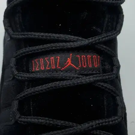 Wmns Air Jordan 11 Retro 'Bred Velvet'