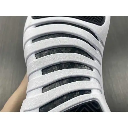 Air Jordan 12 Retro 'Playoff' Air Jordan 12 2022