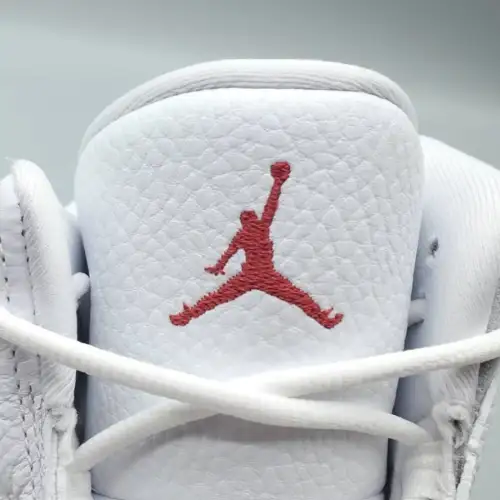 Air Jordan Air Jordan 13 13 Retro 'Wolf Grey'