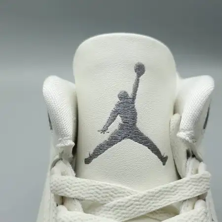 Wmns Air Jordan Air Jordan 3 3 Retro 'Sail Metallic Silver'
