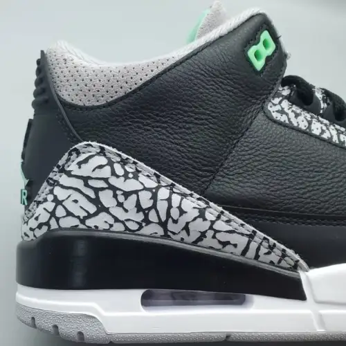 Air Jordan 3 Air Jordan 3 Retro 'Green Glow'