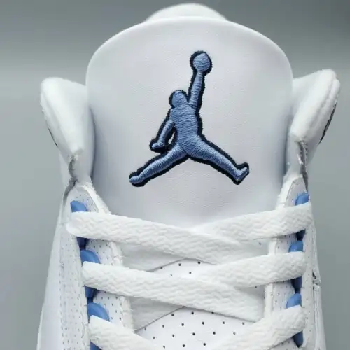 Air Jordan 3 Air Jordan 3 Retro 'UNC'