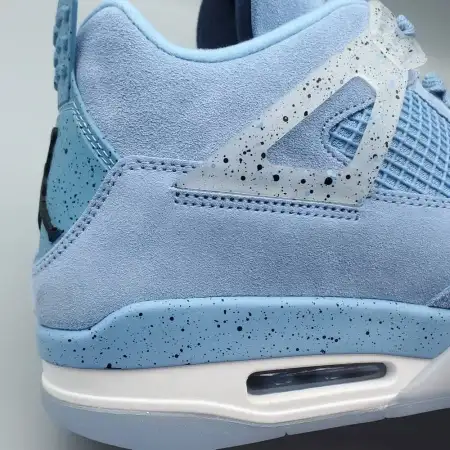 Air Jordan 4 Air Jordan 4 Retro 'UNC' PE