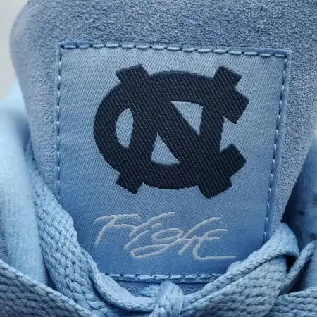 Air Jordan 4 Air Jordan 4 Retro 'UNC' PE