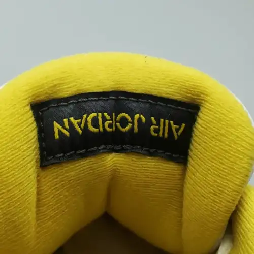 Wmns Air Jordan Air Jordan 4 4 Retro 'Vivid Sulfur'