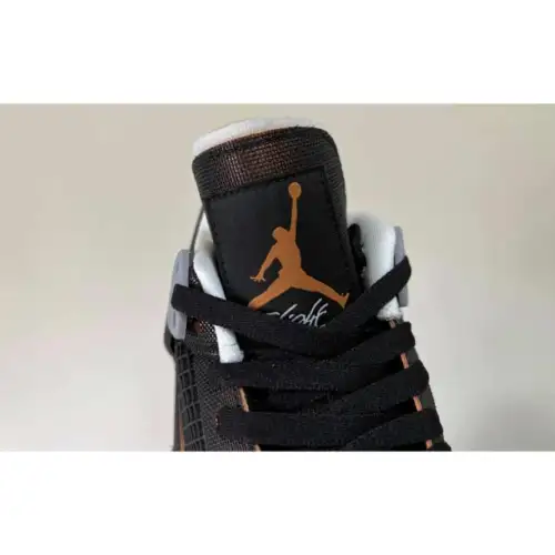 Wmns Air Jordan Air Jordan 4 4 Retro 'Starfish'
