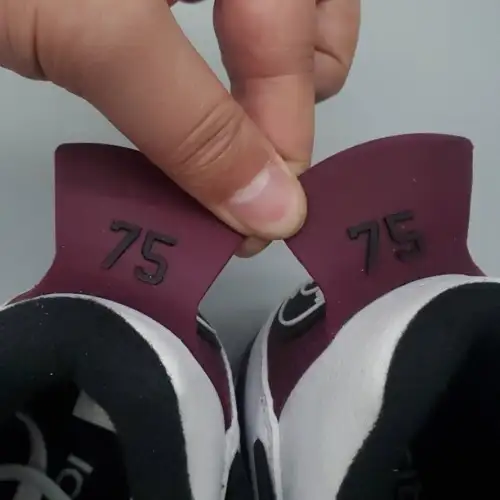 Paris Saint-Germain x Air Jordan 4 Bordeaux Retro 'Bordeaux'