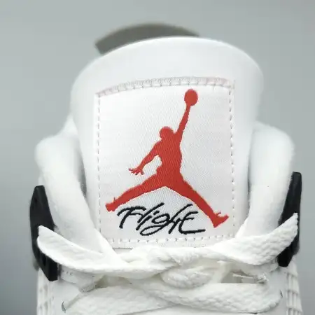 Air Jordan 4 Retro OG 'White Cement' 2025