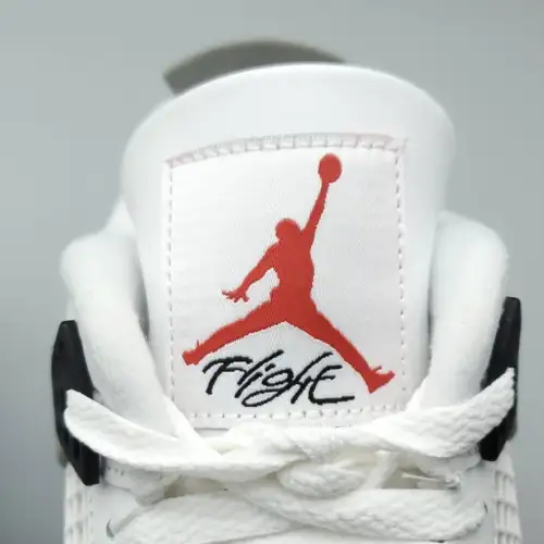 Air Jordan 4 Retro OG 'White Cement' 2025