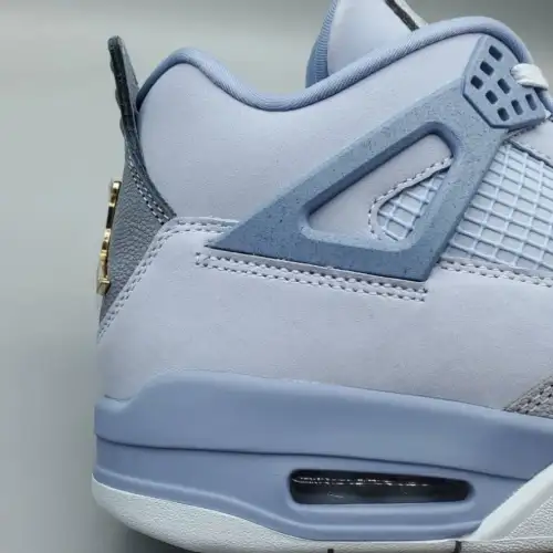 Air Jordan 4 Air Jordan 4 Retro 'UNC' PE 2025