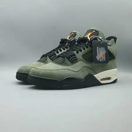 Undefeated x Air Jordan 4 Retro 2025 8A4315
