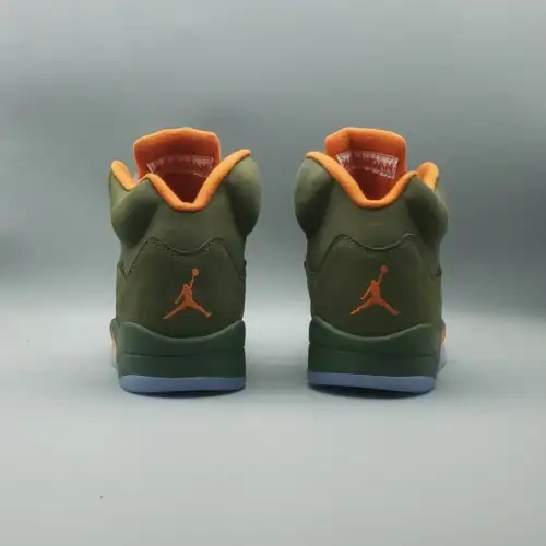 Air Jordan 5 Retro 'Olive' 2024