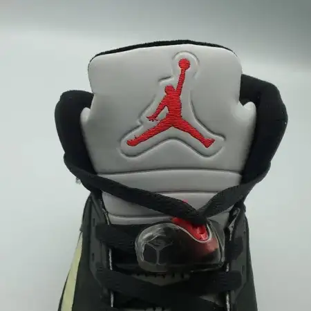 Wmns Air Jordan 5 GORE-TEX  GORE-TEX 'Off-Noir'