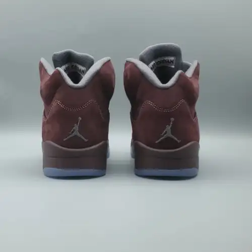 Air Jordan 5 Retro 'Burgundy' Air Jordan 5 2023