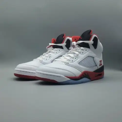 Air Jordan 5 Retro 'Fire Air Jordan 5 Red' 2025